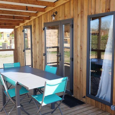 Le Village De Cottages - Le Pole Du Cheval Et De L'Ane Lignieres  Exterior photo